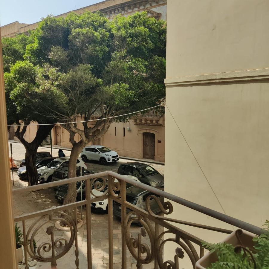 Carlo'S Rooms Trapani Dış mekan fotoğraf